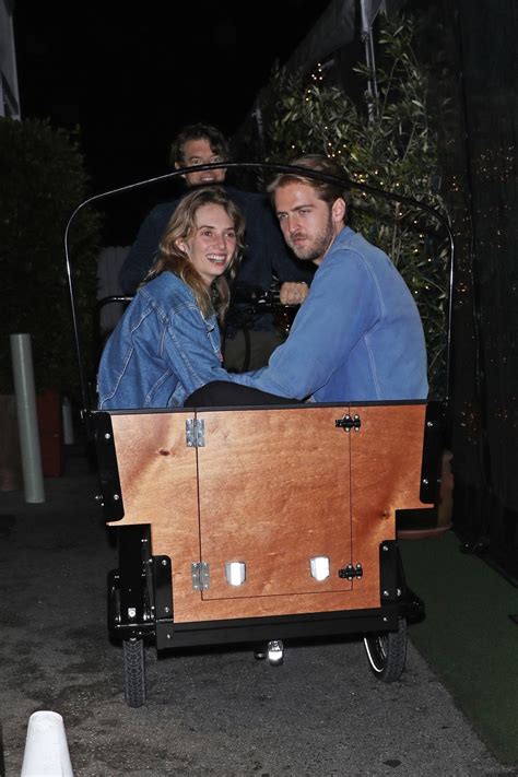 maya hawke relationships|Maya Hawke and Singer Christian Lee Hutson。